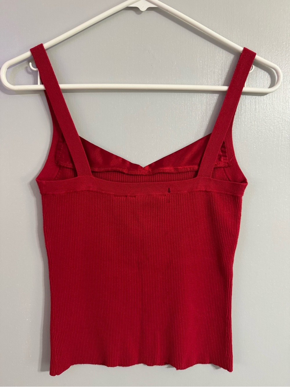 Hillard & Hanson Red Ribbed V-Neck Tank Size Small - Picture 2 of 6